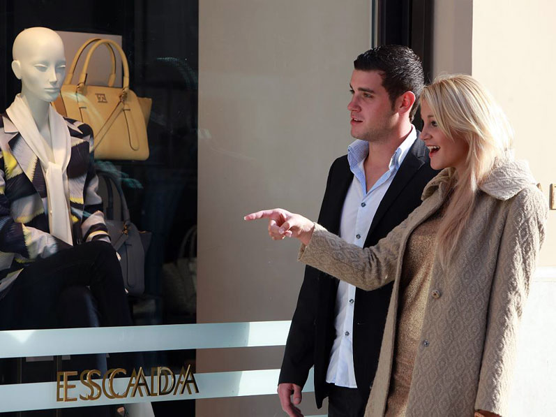 Guided shopping tour