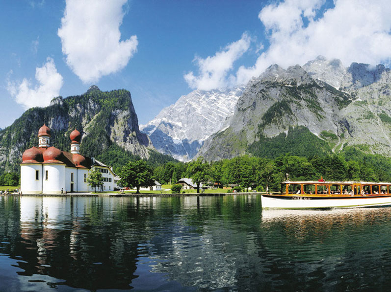 Königssee Boat Tour with a fantastic view to the Watzmann